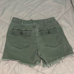 GREEN DENIM SHORTS size 3
