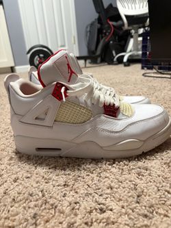 Jordan 4 Metallic Red