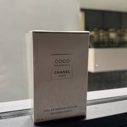 Perfume Coco Channel dama 