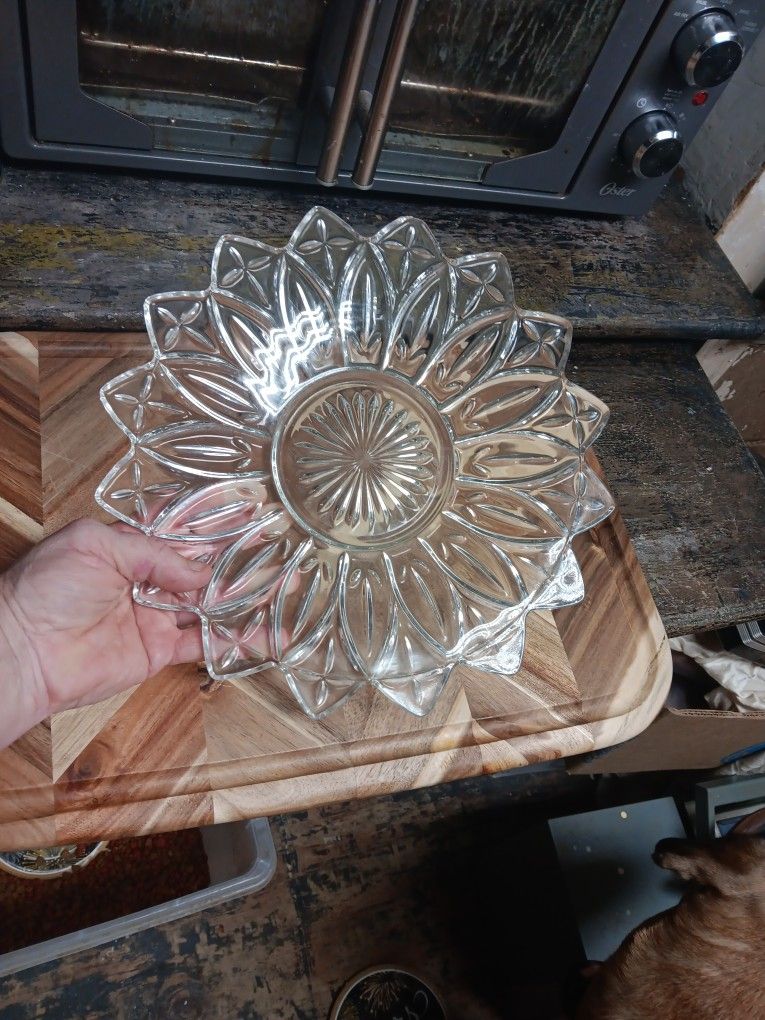 Mid Century glass dinner / serving plate, Federal Plate