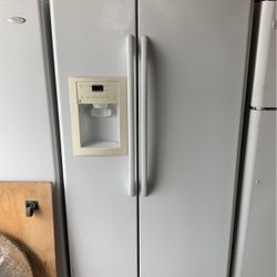 Ge Side By Side Refrigerator White Excellent 