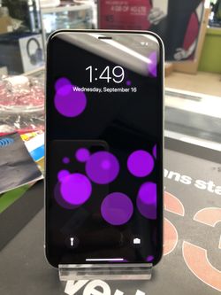 Factory unlocked iPhone 8 64Gb, store warranty