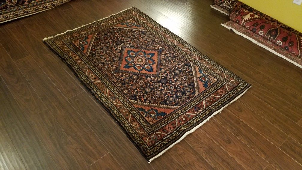 Enjilas Persian Rug | 3'6" × 5'2"
