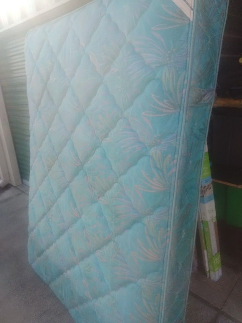 California King Mattress & Springbox