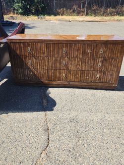 Long dresser
