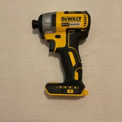 Brand New Dewalt 20 Volts Brushless 1/4” Impact Driver.       80 Firm on Price.      80 Firme en Precio