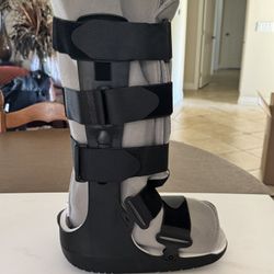 Royce Medical Walker Pneumatic Equalizer Air Ankle/Leg/Foot Blk Size Medium