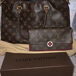 LOUIS Vuitton MONOGRAM PALLAS & Wallet