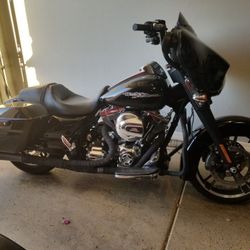 2014 Harley Davidson Street Glide