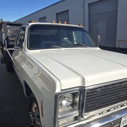 Flatbed Chevrolet C30 