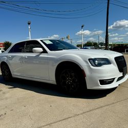 2021 Chrysler 300
