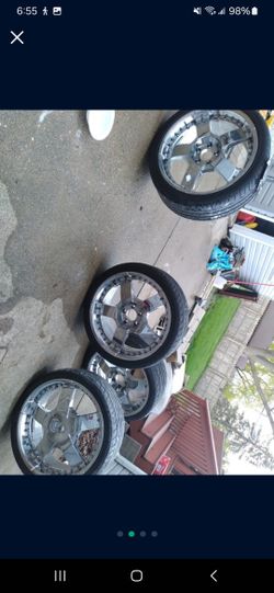 Los Traiba En Un Chevy IMPALA 2012