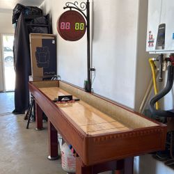 Shuffleboard Game
