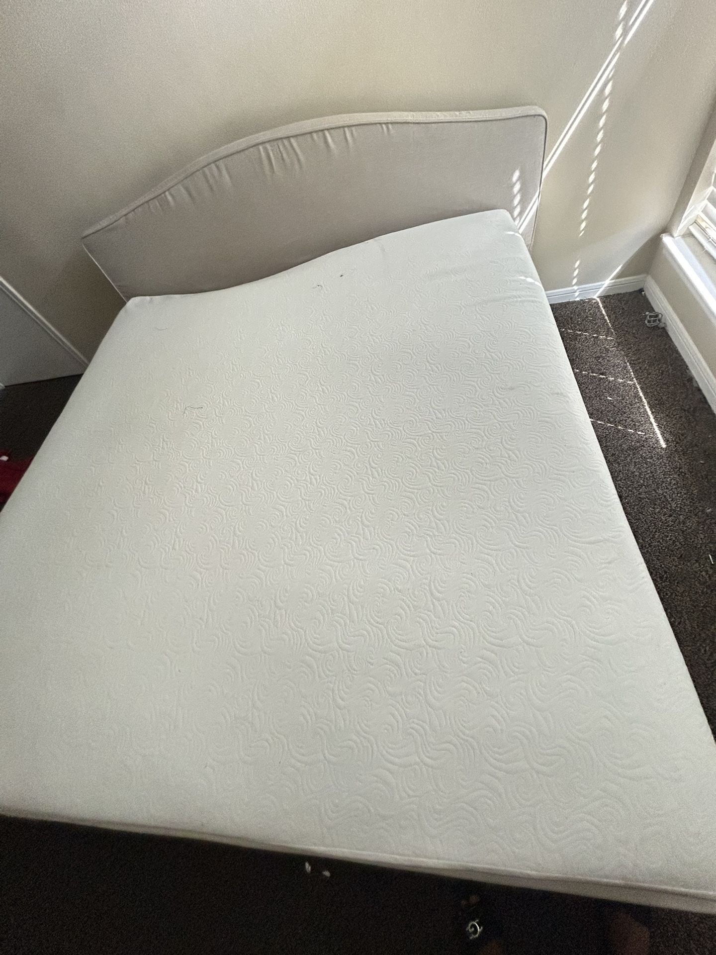 KING SIZE FRAME AND NEW MATTRESS