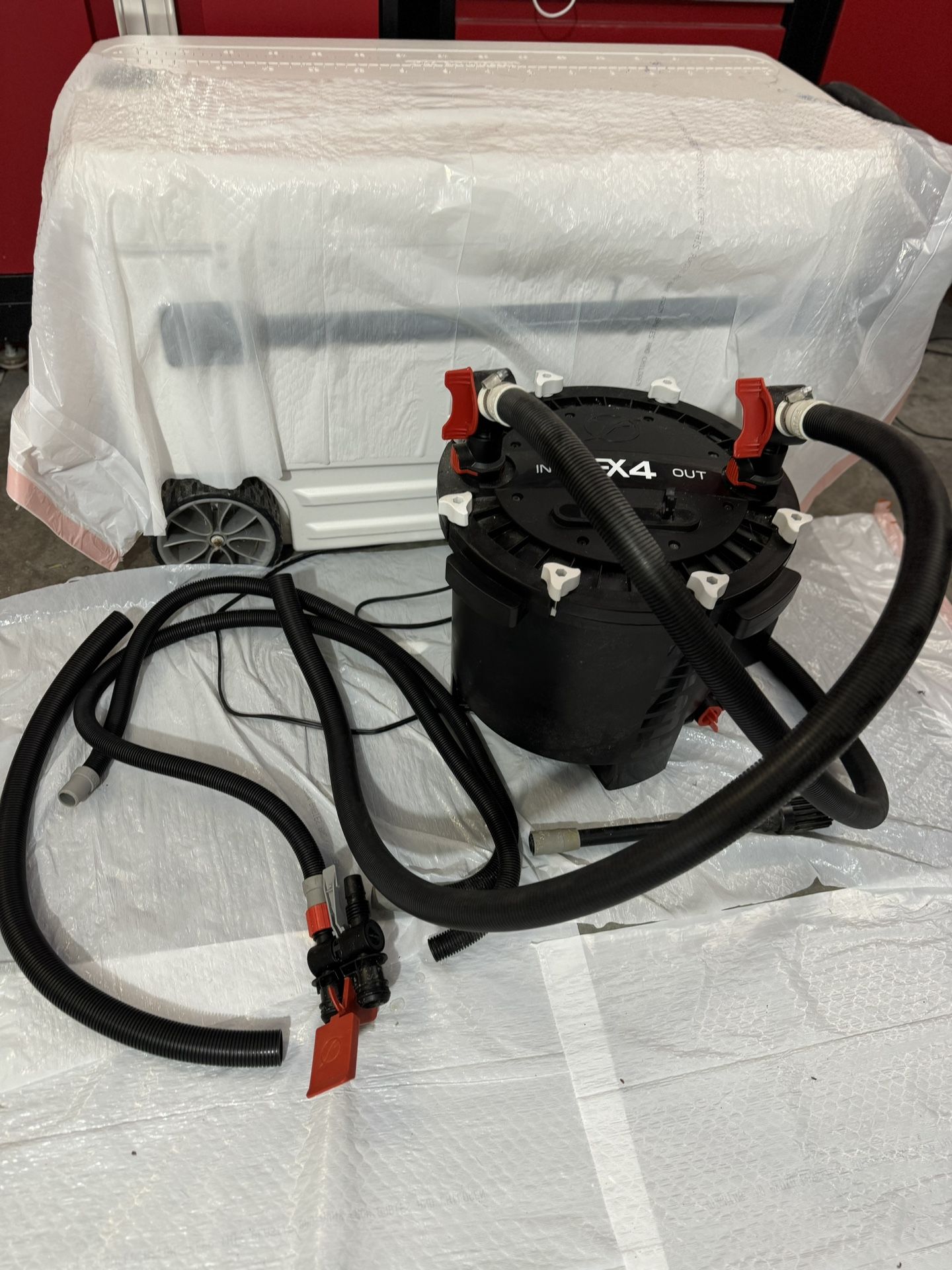 Fluval FX4 Fish Tank Filter *LIKE NEW