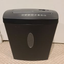 Staples Shredder 