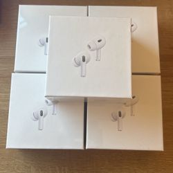 AirPods Pro 2nd Gen w/ MagSafe Charging Case