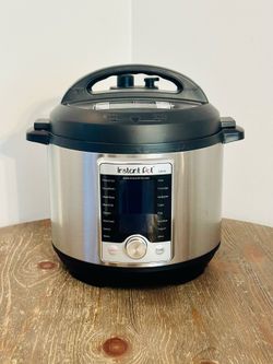 Instant Pot Ultra 6-qt (Unused)