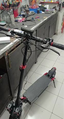 Ix4 scooter paid 500 30mph 25-40 mile range