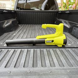 NEW RYOBI ONE+ 18V 90 MPH 250 CFM Cordless Battery Leaf Blower/Sweeper (TOOL ONLY)