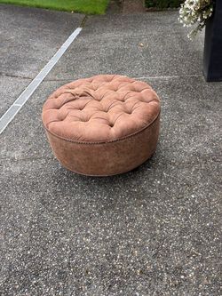 Free Brown Ottoman