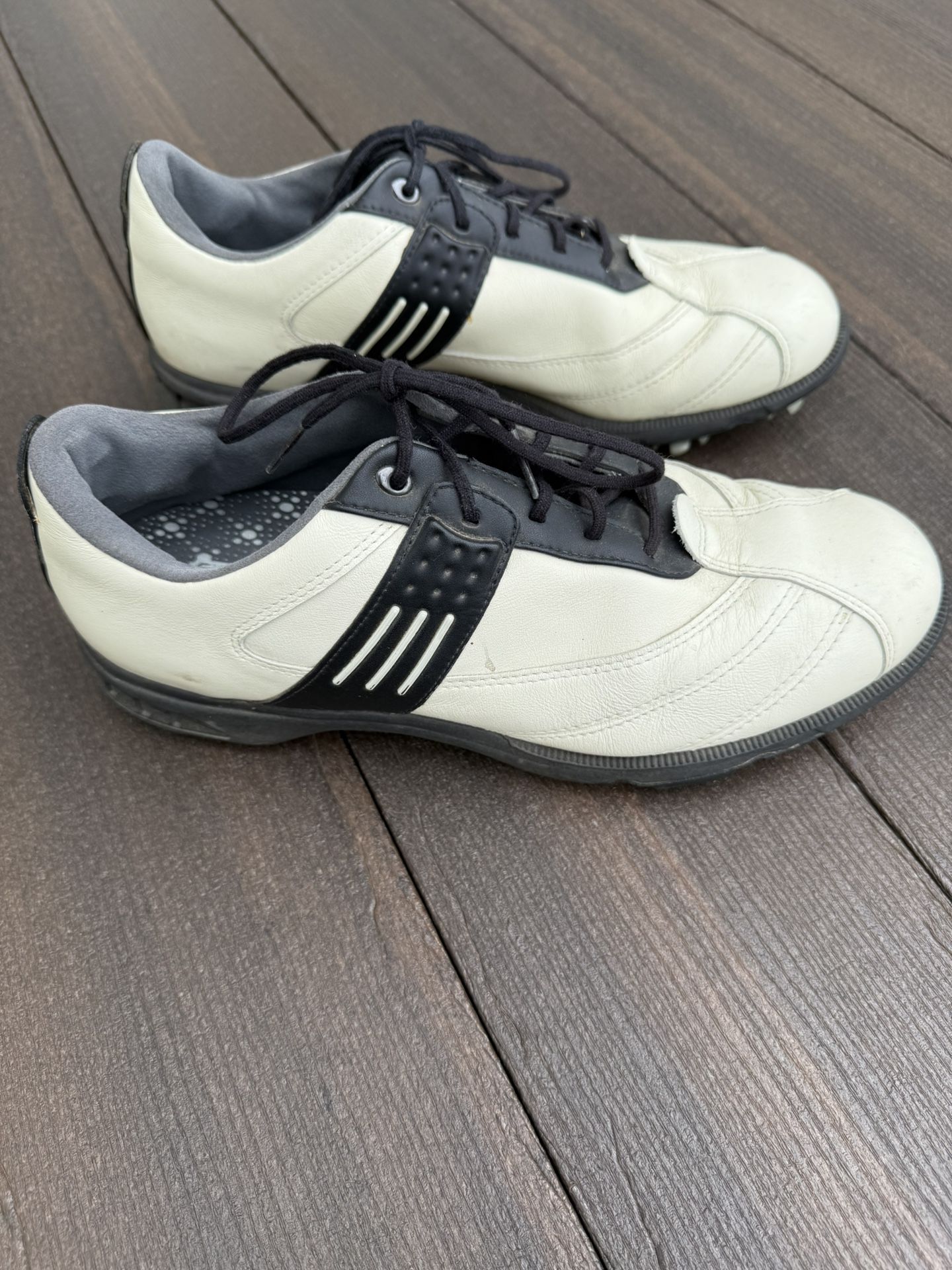 Women’s Golf Shoes 8 1/2 - excellent condition