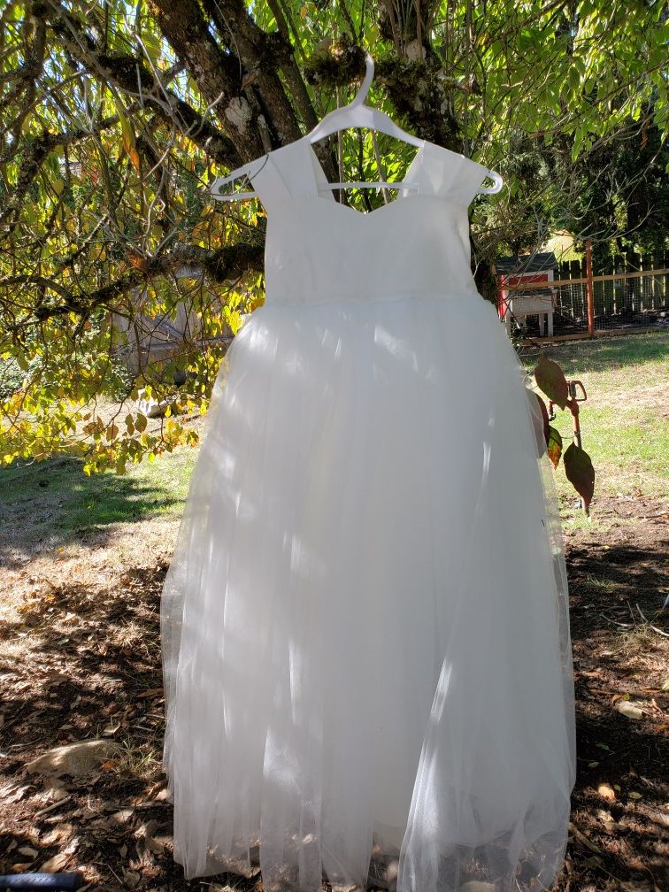 Girls dress - Ivory, size 10