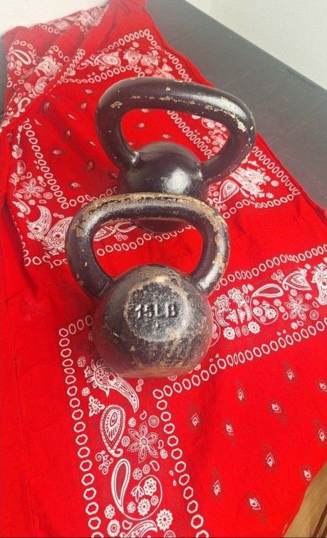 Pair Of 15 LB KETTLE Bells