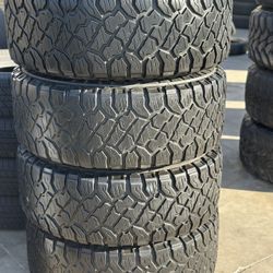35x12.50r17