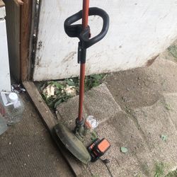 Black & Decker Weed Eater And Edger 