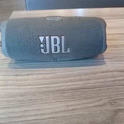 JBL CHARGE 5
