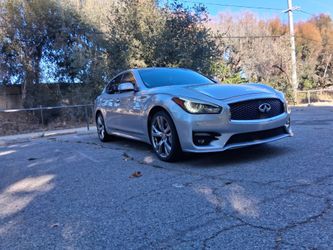 2015 Infiniti Q70