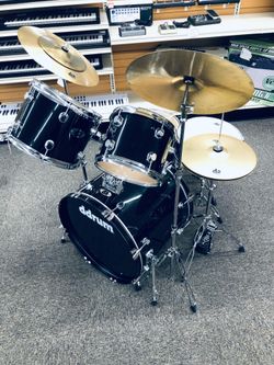 DDrum D2 Midnight Black 5pc Drum Set