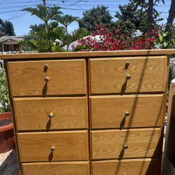8 Drawer Dresser 