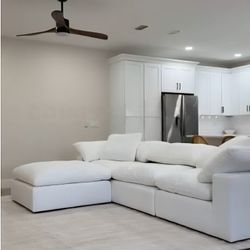 White Cloud Sofa Couch Washable And Stain Resistant Nixon 4 Segments 