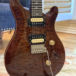 PRS SE Custom 24 Quilted Top Guitar - Mint