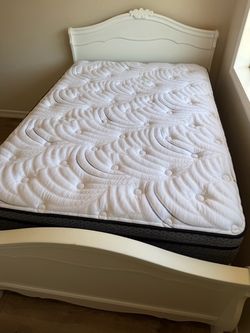 Full size mattress and foundation