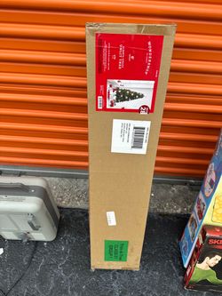 Wondershop 6ft Alberta Spruce Unlit Christmas Tree New