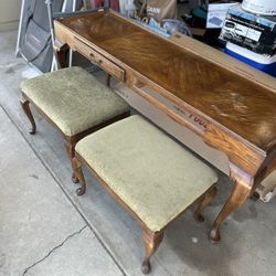 Table /Desk