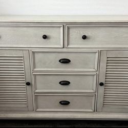 Wood Dresser 