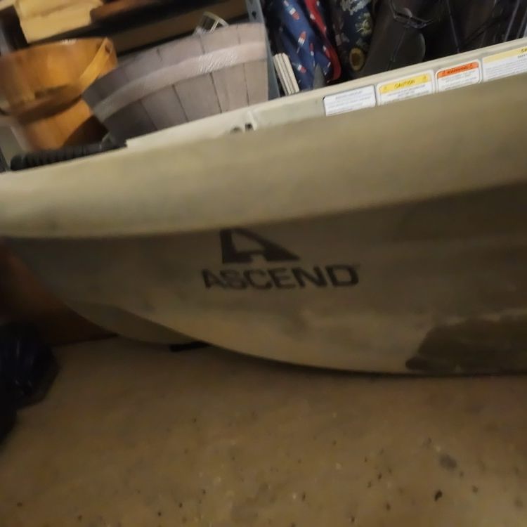 Ascend 128X Kayak Desert/Storm