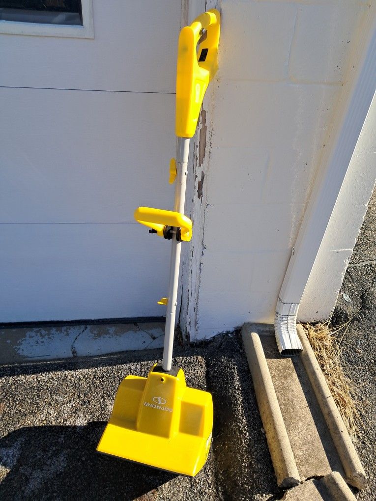 Power Shovel (Snowjoe)