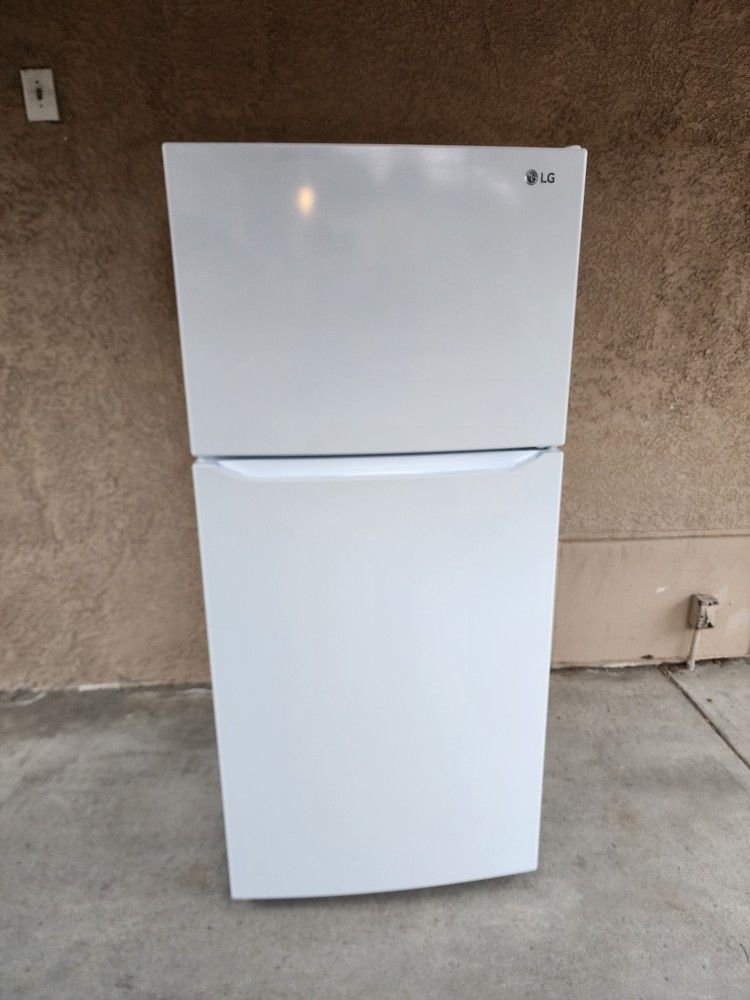 3MONTHS WARRANTY 30X33X66 LG FRIDGE 20CUFT WHITE