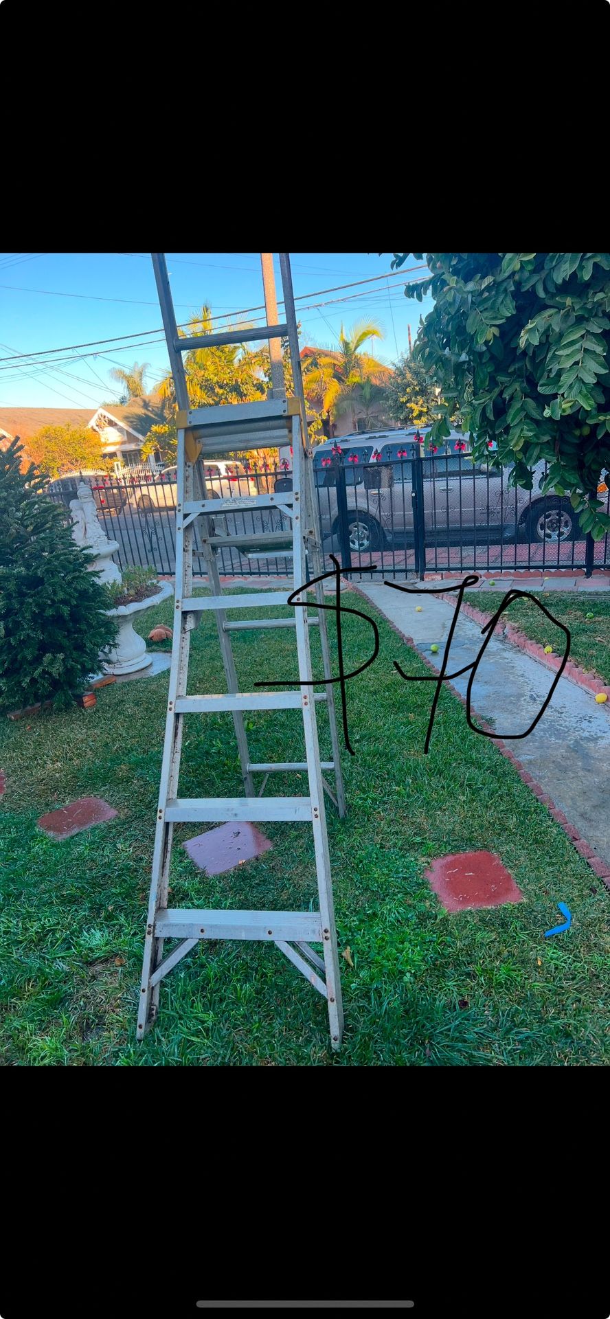 Excellent Condition Different Sizes Aluminum A frame ladders