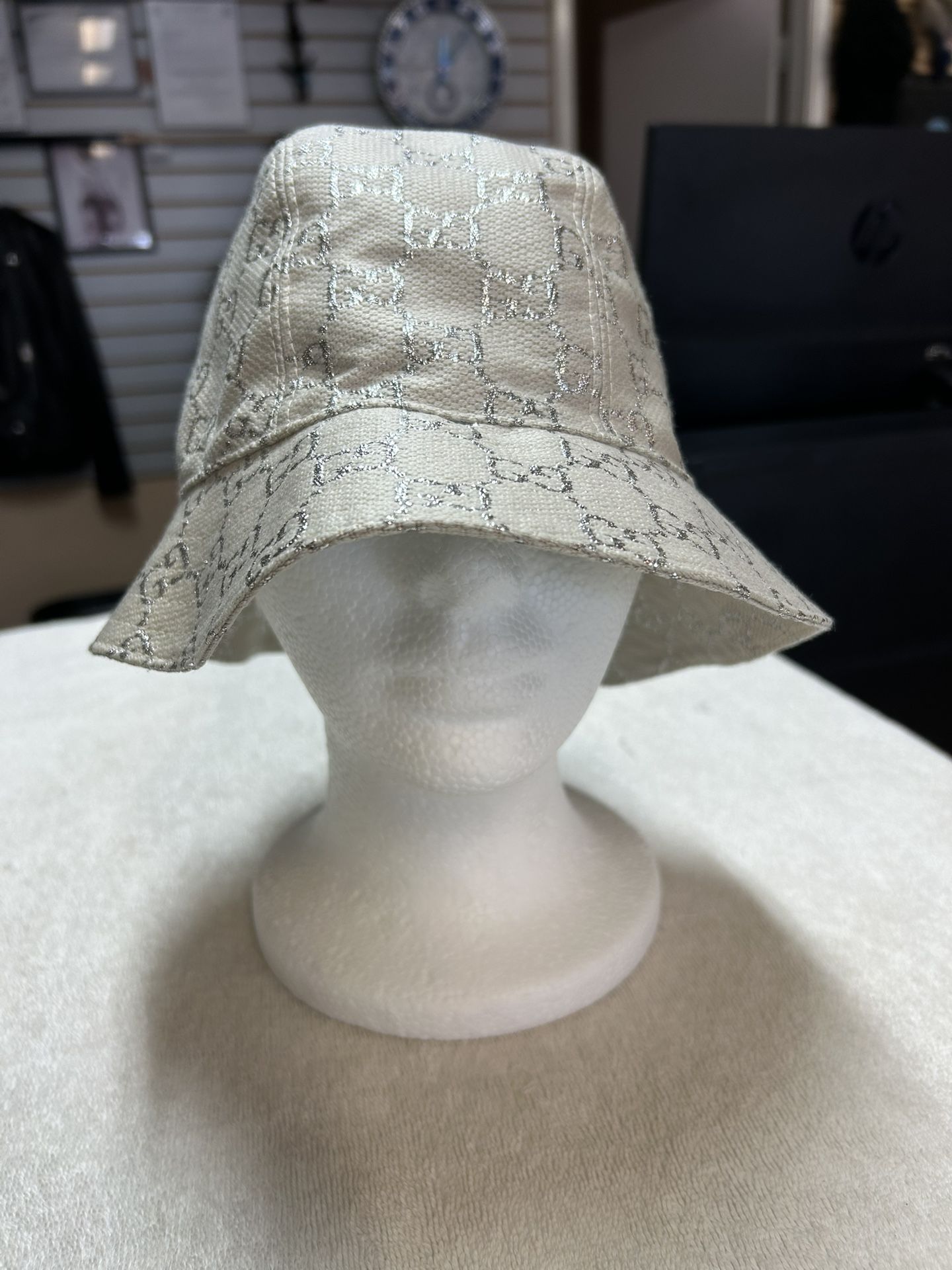 Gucci Bucket Hat GG Lame White XL