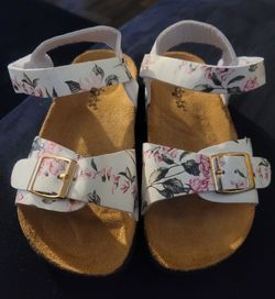 Girls Floral Buckle Sandals size 9
