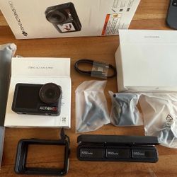 DJI Osmo Action 5 Pro Adventure Combo