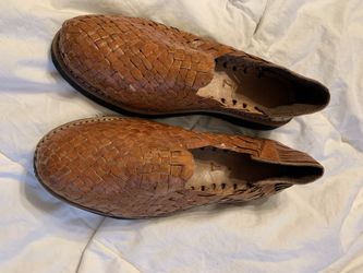 Men’s Huaraches—Size 7