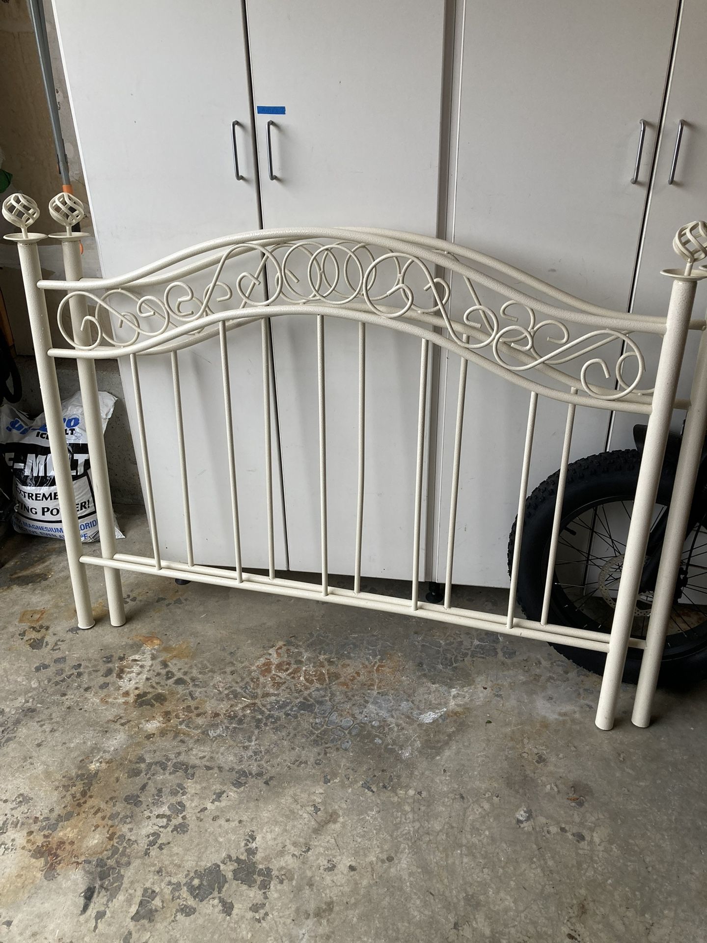 Full Size Bed And Frame