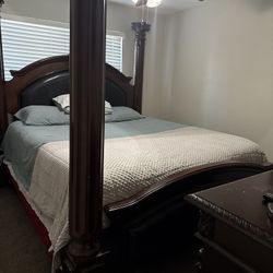 Cal King Bedroom Set 